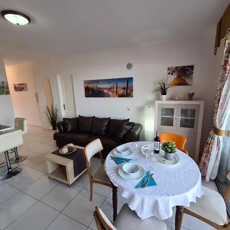 Casa Iglesia Only 200 Meters To The Sea, Balcony, Sea View, Air Conditioning Arona (Tenerife)