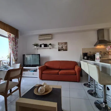 Apartment Casa Iglesia Only 200 Meters To The Sea, Balcony, Sea View, Air Conditioning *
