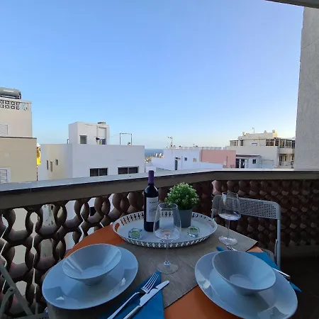 Casa Iglesia Only 200 Meters To The Sea, Balcony, Sea View, Air Conditioning Arona (Tenerife)