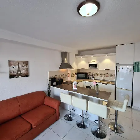 Casa Iglesia Only 200 Meters To The Sea, Balcony, Sea View, Air Conditioning Apartment Arona (Tenerife)